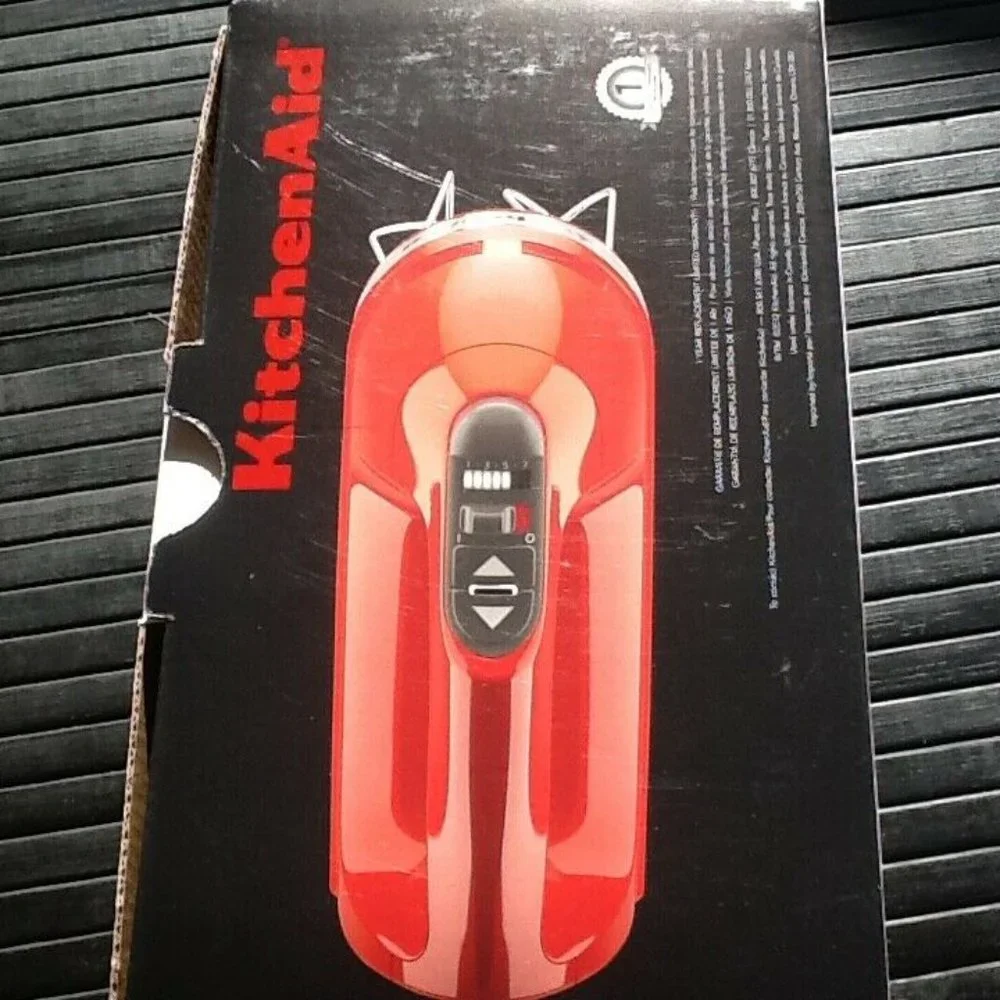 brand new EMPIRE RED KitchenAid Soft Start™ 7-Speed Hand Mixer - Model KHM7210ER
